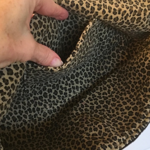 Really nice Brown shoulder bag Handbag with Animal print inside. - Picture 7 of 13